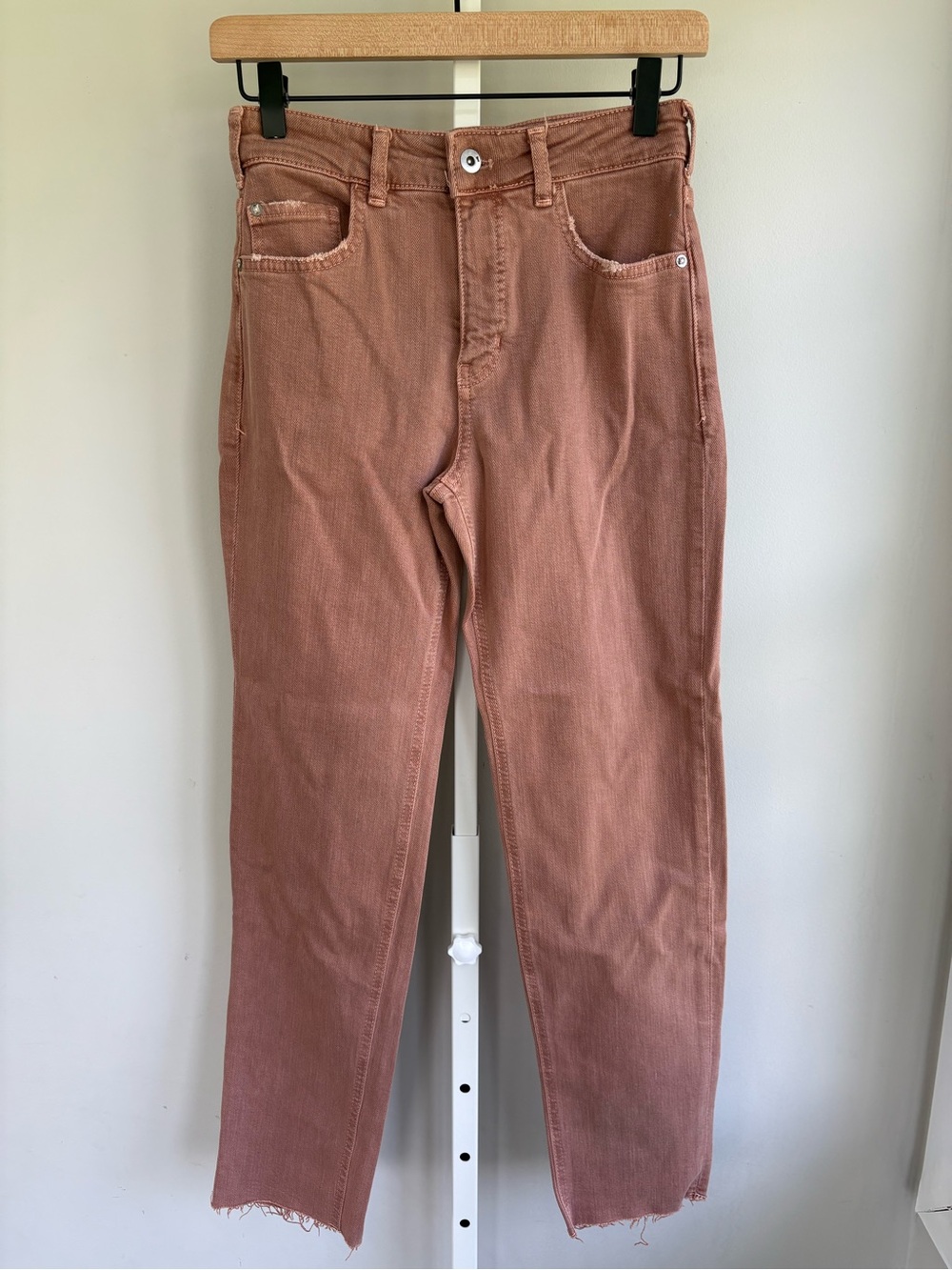 Pilcro The Vintage Straight High Rise Jeans Size 25 Mauve Pink Frayed Hem